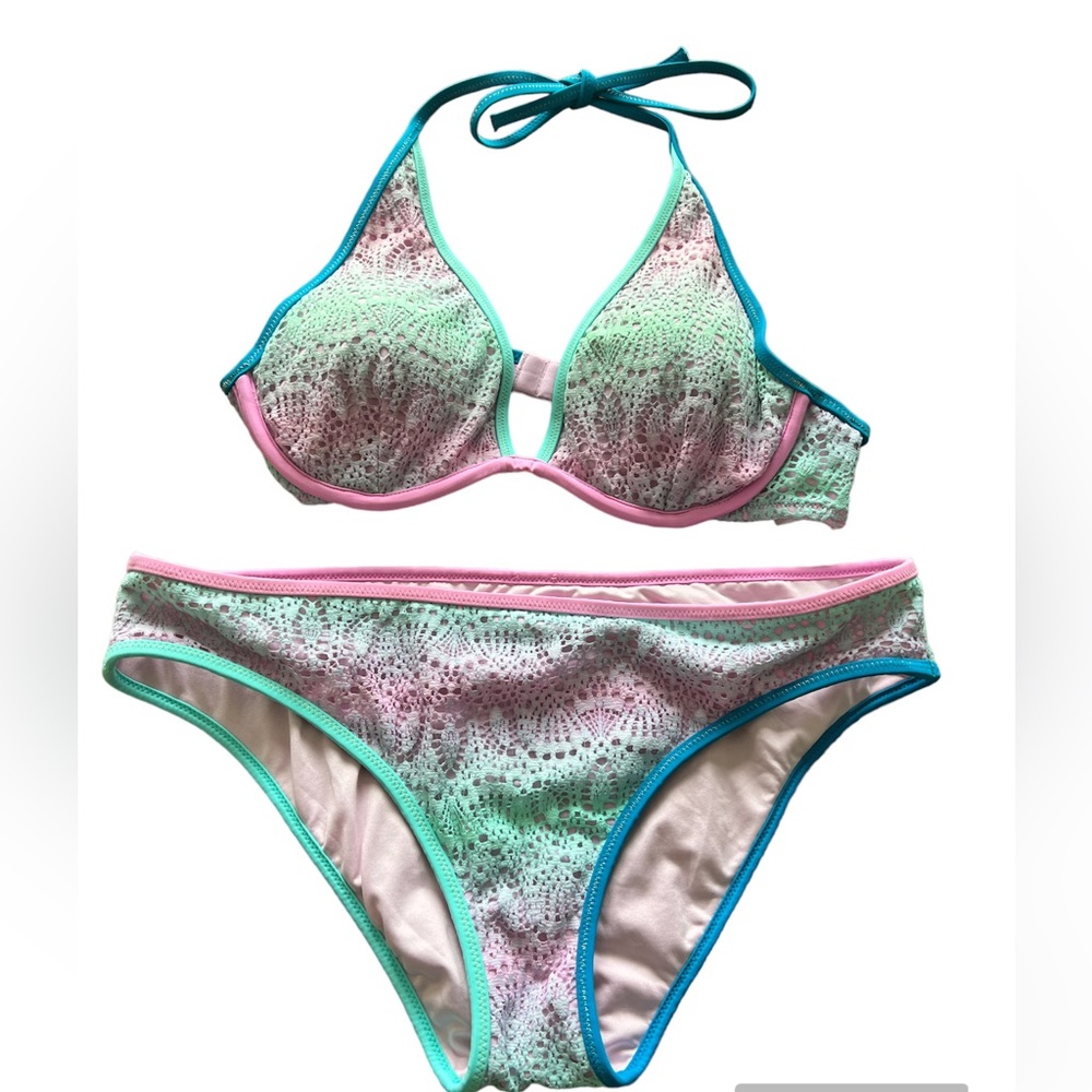 Victoriano Secret Bikini Set Size 34B/Medium bottoms